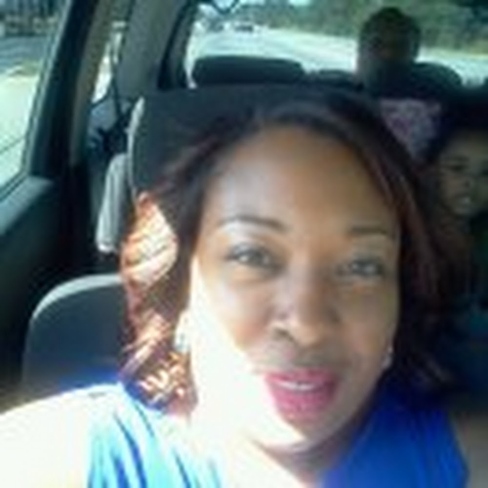 Meet your Posher, Yokanda